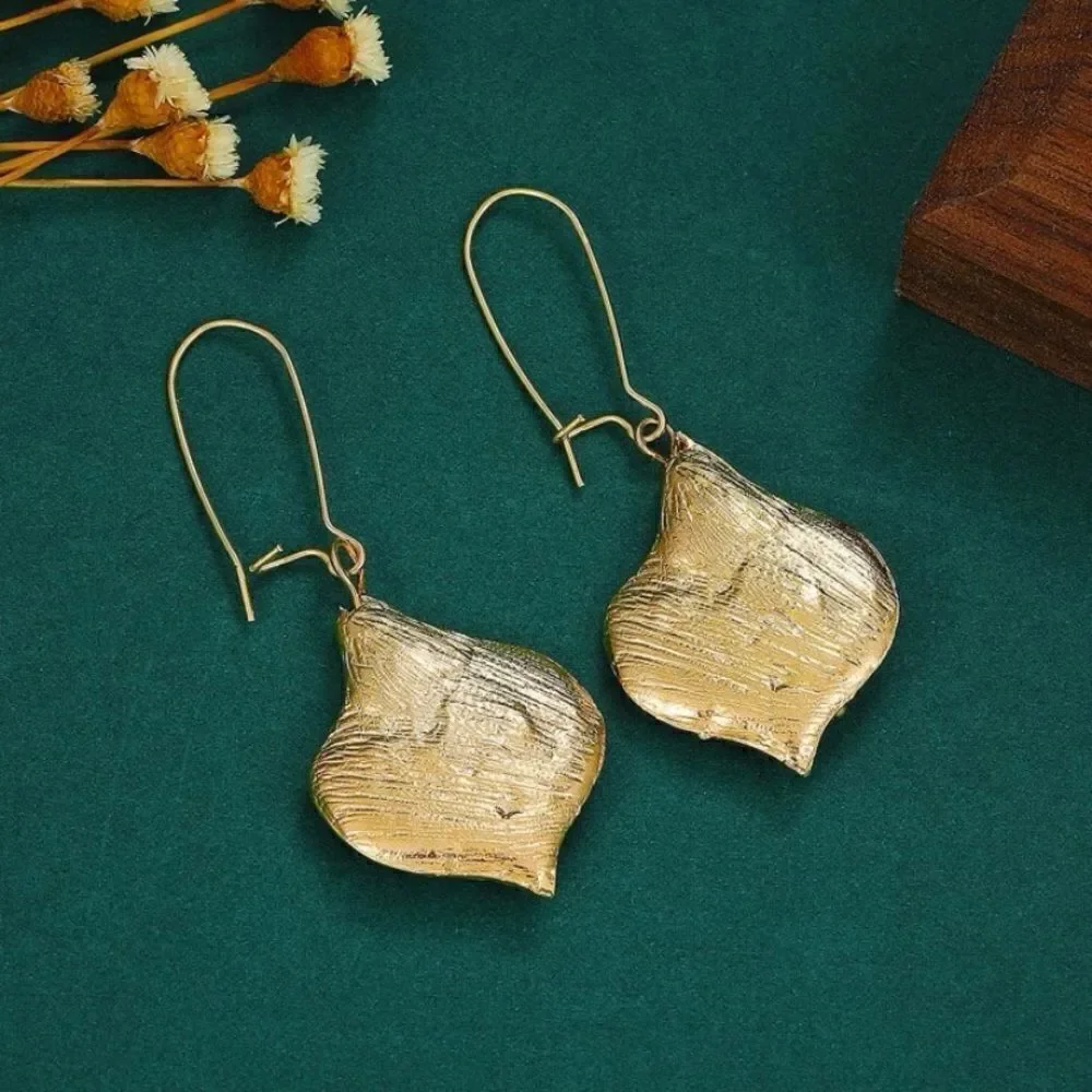 🔅🆕✨ Elegant Gold Plated Blue Gold Lily Pearl Dangle Earrings 🌷✨